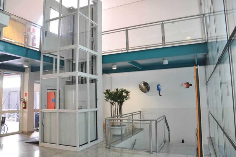 Elevador para Cadeirante Residencial: Conforto e Acessibilidade