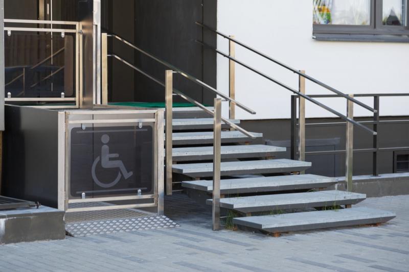 Plataforma Elevatória para Cadeirante: Acessibilidade em Alta