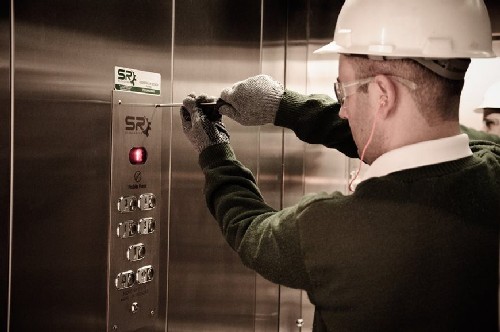 manutenção elevadores