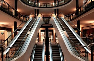 manutenção elevadores escadas rolantes
