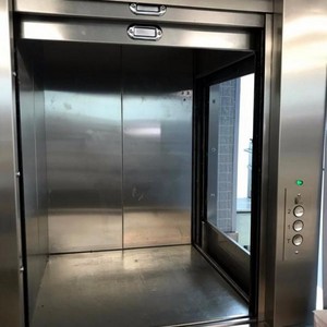 Manutenção preventiva em elevador monta carga